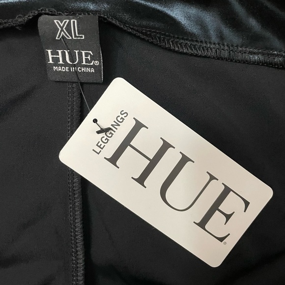 HUE Black Body Gloss Leggings - Picture 10 of 12